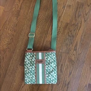 Green Tommy Hilfiger purse